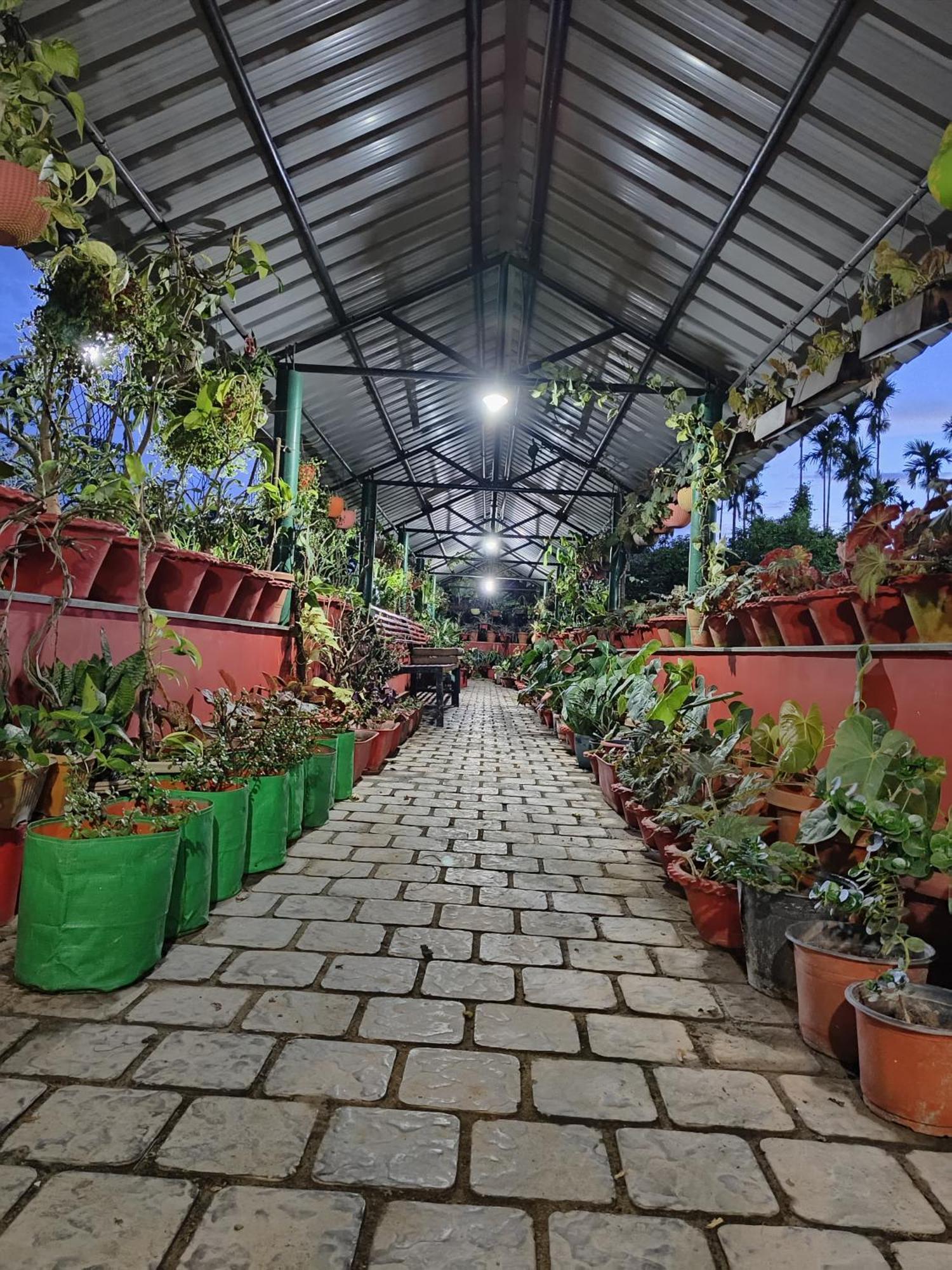 Jaanki Farms & Resorts Джорхат Экстерьер фото
