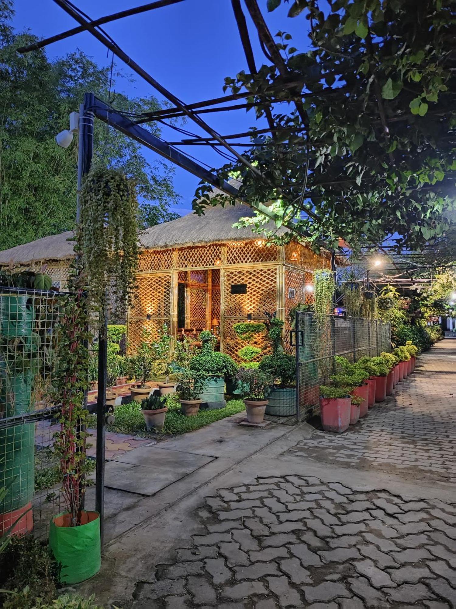 Jaanki Farms & Resorts Джорхат Экстерьер фото