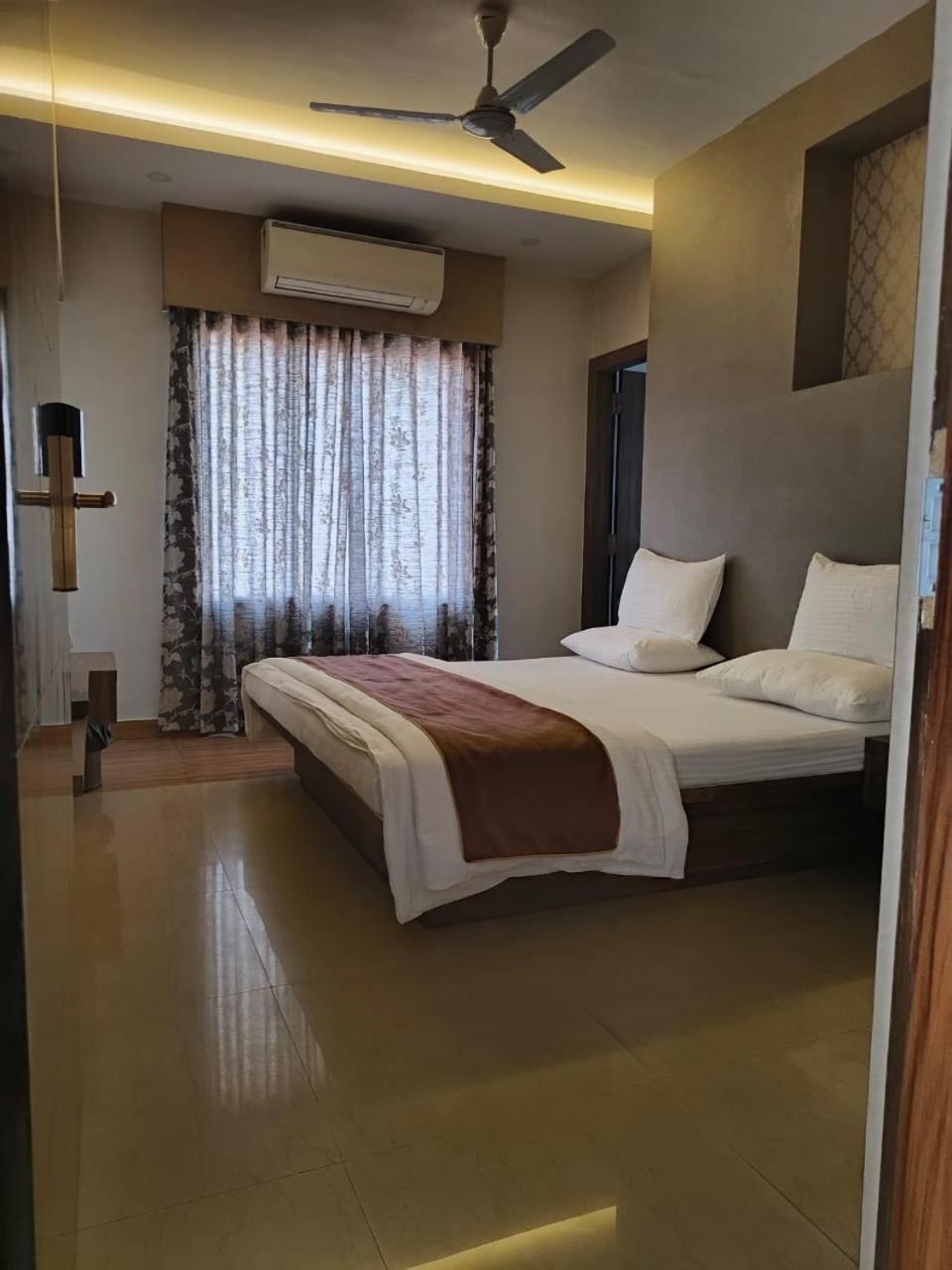 Jaanki Farms & Resorts Джорхат Экстерьер фото
